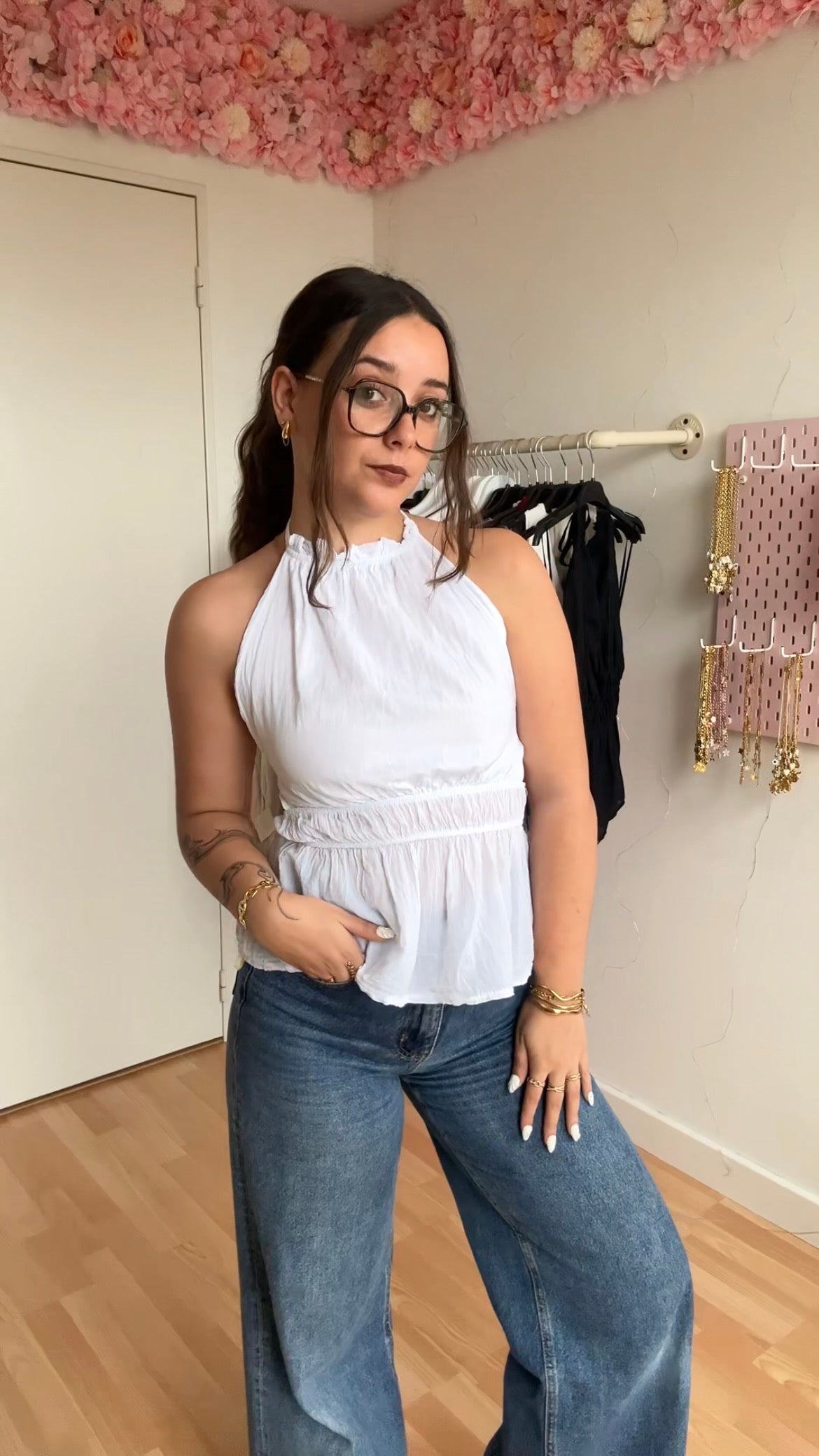 Top dos nu Carla Blanc