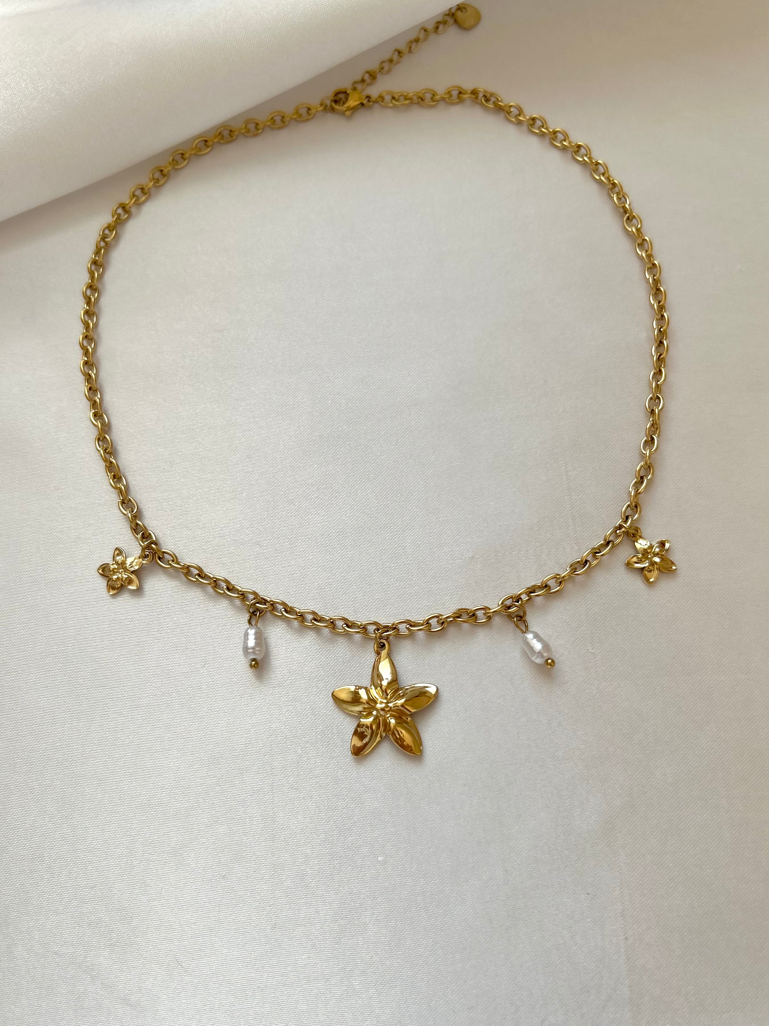 Collier Emma